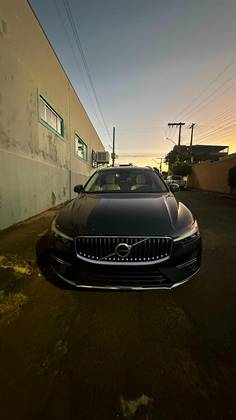 VOLVO XC60 2.0 T8 RECHARGE PLUS AWD GEARTRONIC VOLVO XC60 2.0 T8 RECHARGE PLUS AWD GEARTRONIC